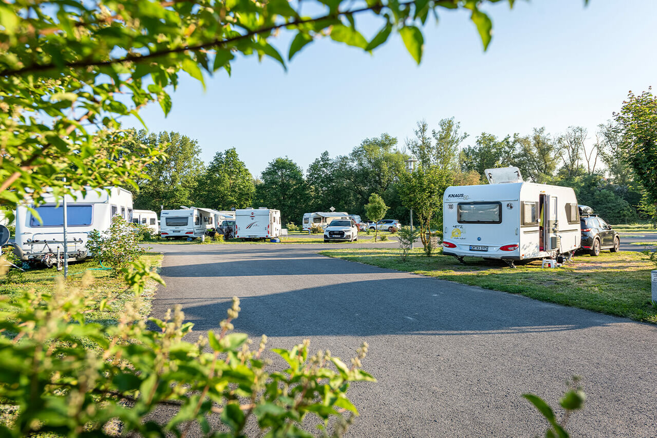 Camping-Katzenkopf-Kurzurlauberplatz-Schnelleinparken